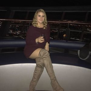 Meet your Posher, Alanisse